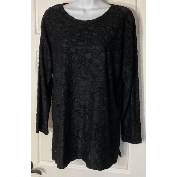 Capcity Studio Tops - Capcity Studio Black Long Sleeve Tunic Textured Floral Design Small
